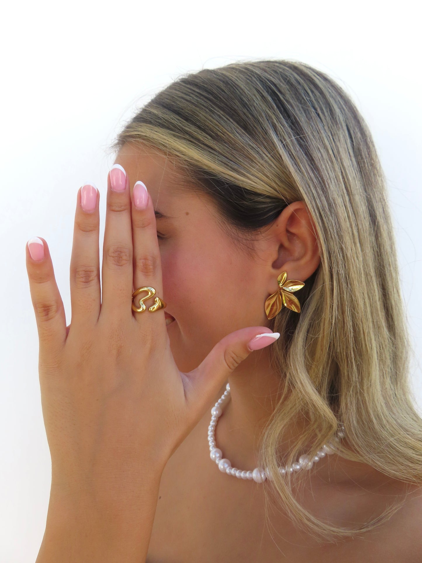 שרשרת פנינים א-סימטרית